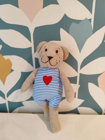 Peluche doudou ours ourson nounours coeur rouge ikea