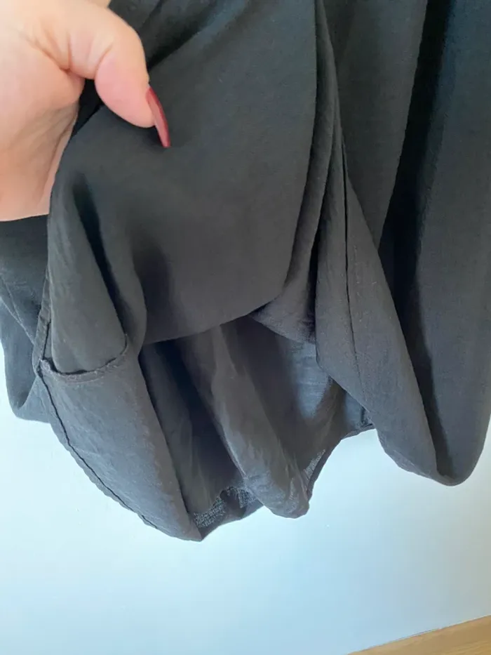 Robe noire - photo numéro 4