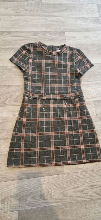 Robe chaude a motif écossais kiabi taille 6 ans