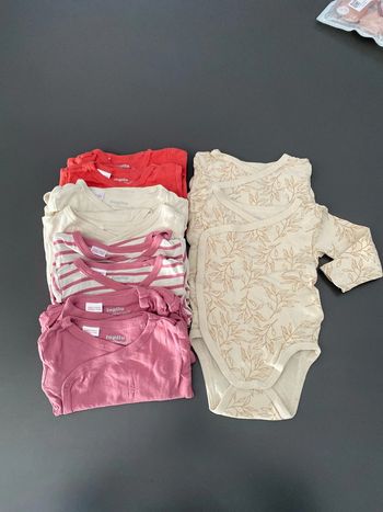 Lot de 10 bodies lupilu 2-6 mois