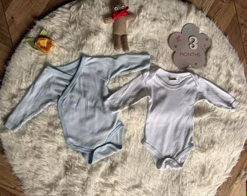 Lot 2 bodies manches longues 3 mois - Kiabi & M'inhon