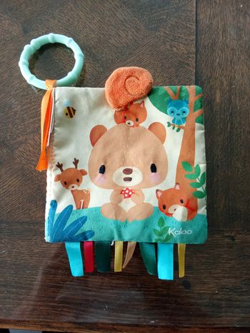 Livre d'éveil sensoriel