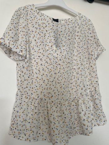 Blouse avec noeud ds le dos