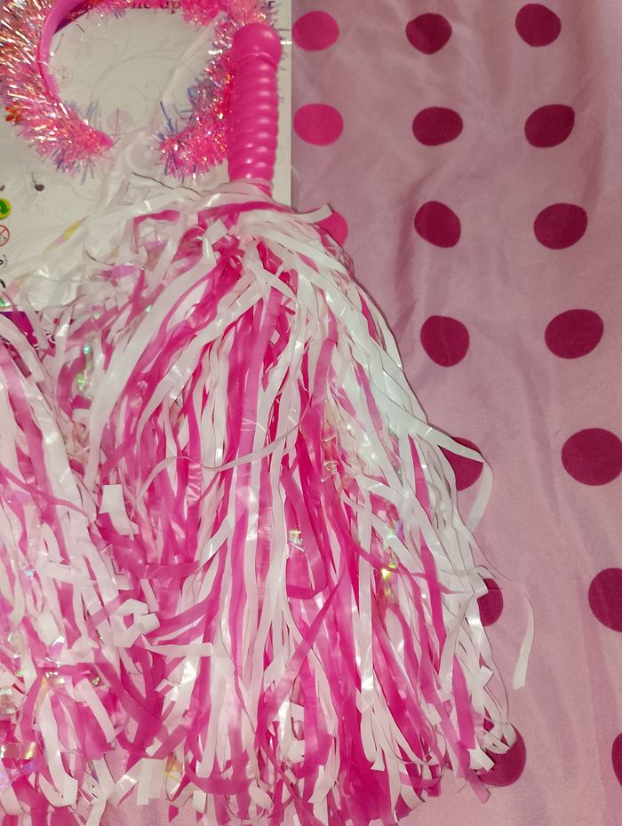 Pompom et serre tête petite fille - photo numéro 2