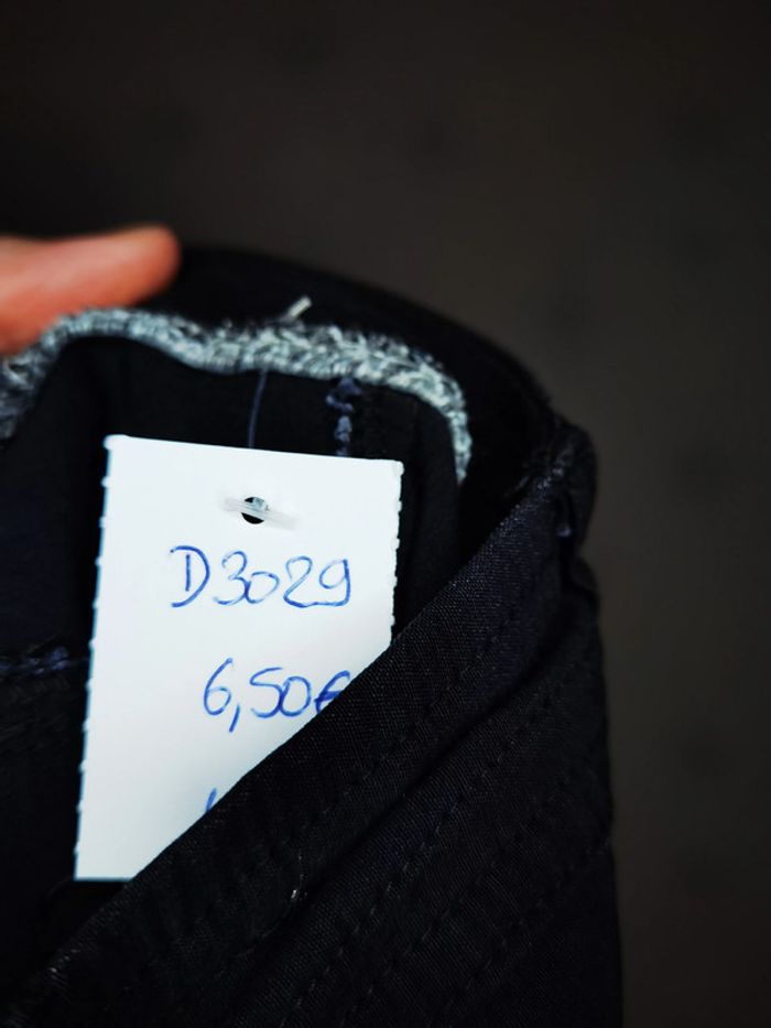 D3029 - pantacourt femme T 48 - photo numéro 3