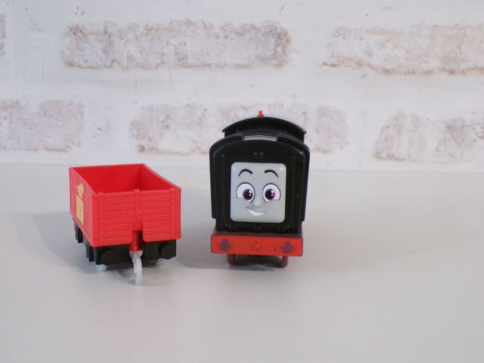 Train - Locomotive - Diesel - Thomas et ses amis (J3) - photo numéro 4