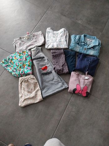 Lot de vêtements fille 24 mois