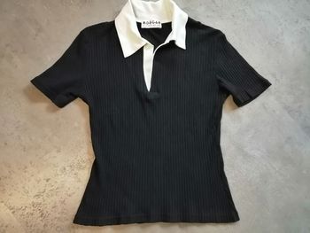 Top noir et col blanc cotelé Morgan