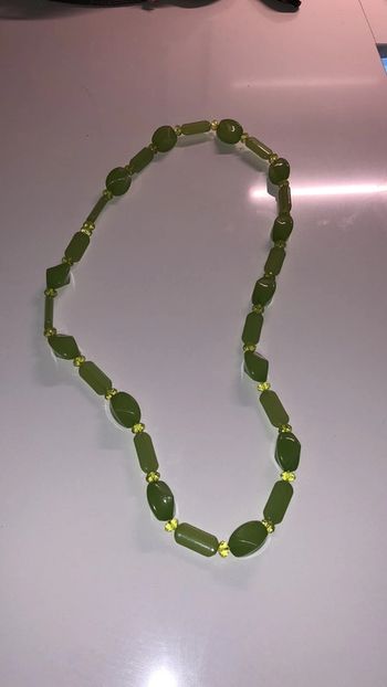 Collier vert