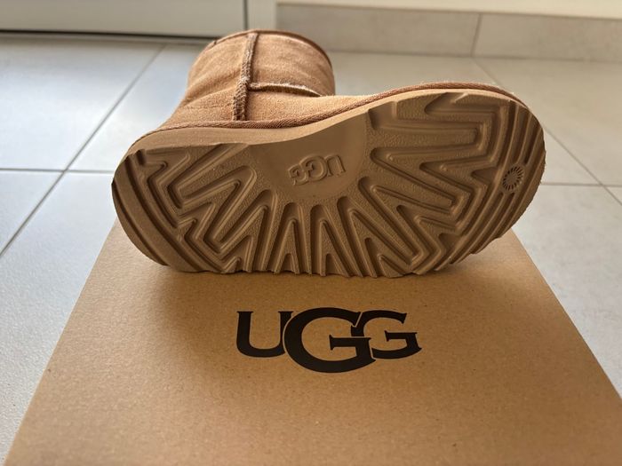 Ugg classic 27,5 - photo numéro 3