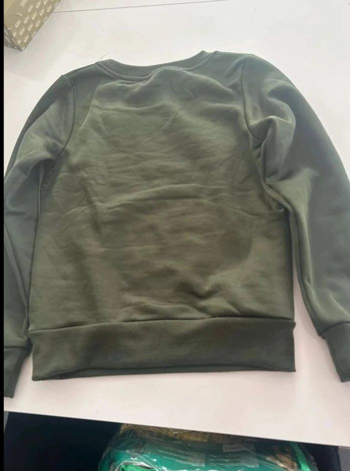 Pull  vert orange  taille  9/10  ans  zeeman - photo numéro 2