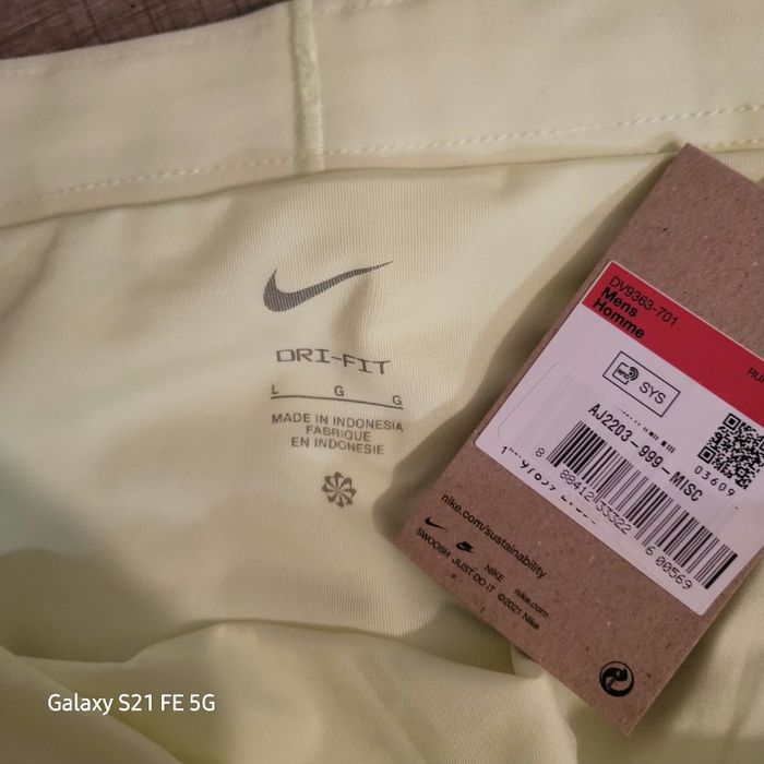 Short  nike taille L neuf avec étiquette - photo numéro 5