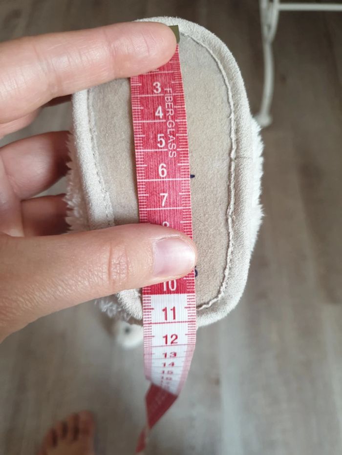 Chaussons bébé 0/6m neuf - photo numéro 8