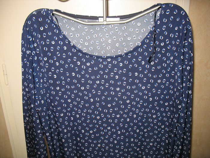 ROBE ML BLEU MARINE A MOTIFS "CACHE CACHE" - TAILLE 42 - n°08 - photo numéro 3