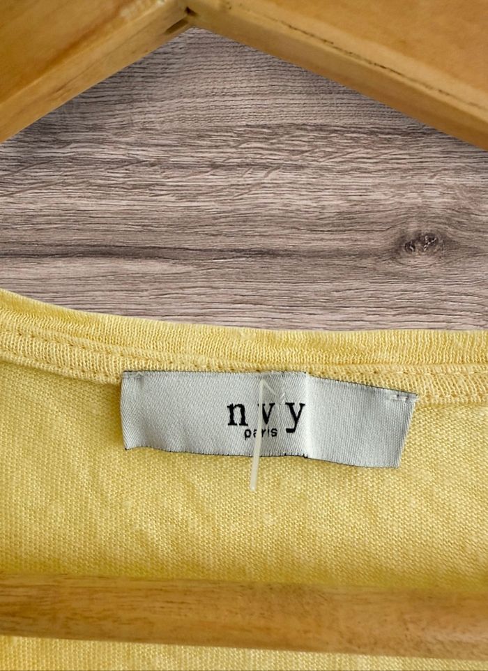 T-shirt manches courtes leger col V jaune NVY taille 36 S - photo numéro 3