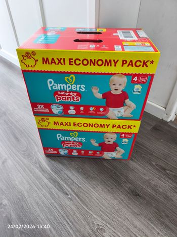 2 cartons Pampers Taille 4 