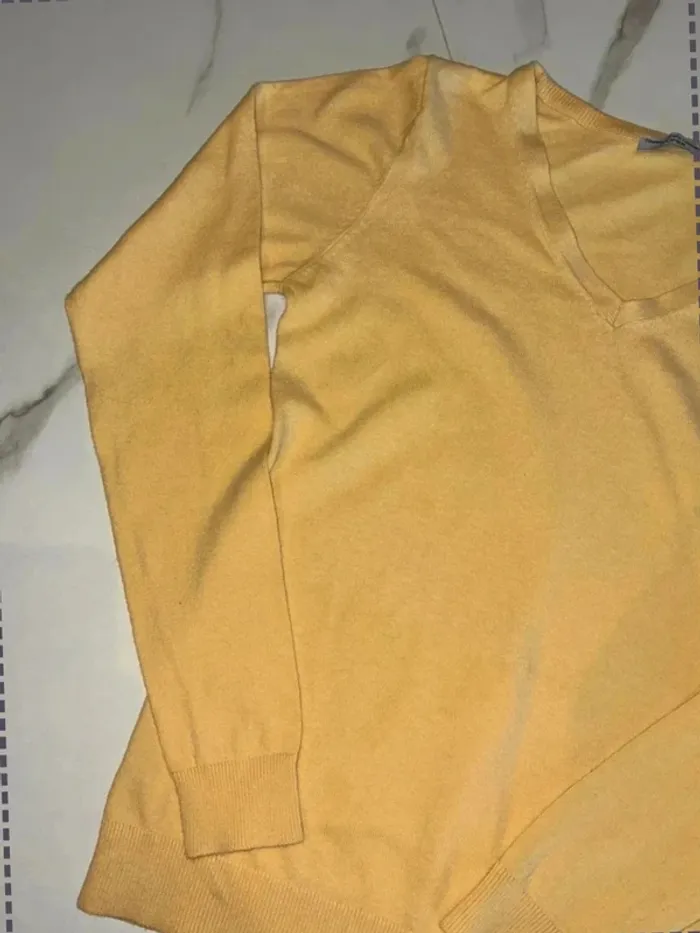 Pull jaune - Woman - taille S - photo numéro 3