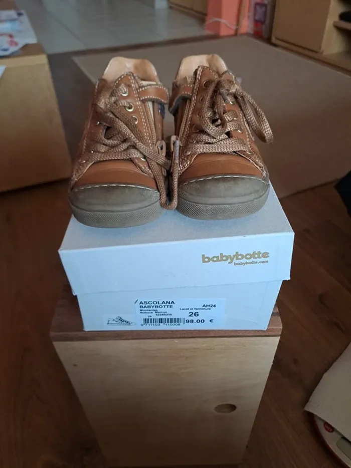Chaussures Babybotte en cuir Taille 26