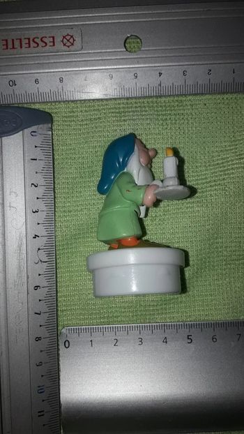 Blanche neige figurine