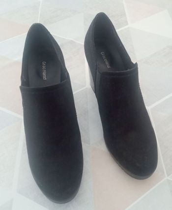 Chaussures NEUVES  noires talons  nubbuck 42