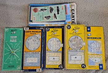 📚 Lot de 34 anciennes cartes routières Michelin et autres