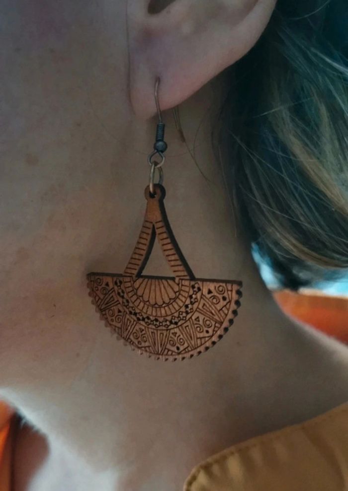 A5 lot de 4 paires de boucles d'oreilles bois nature bohème - photo numéro 4