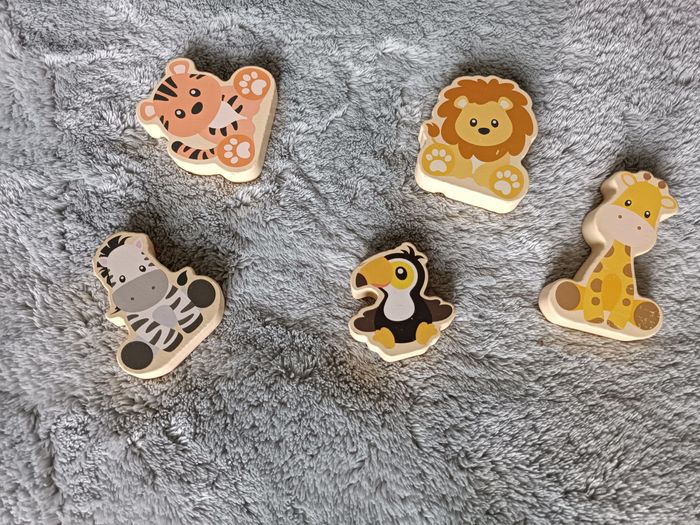 Cubes d’éveil empilables en bois et carton avec petits animaux - photo numéro 6
