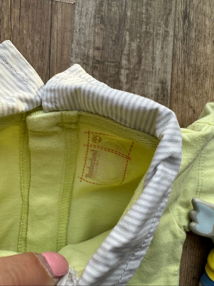 - Polo Timberland   - 1 mois  - Très bon état - photo numéro 2