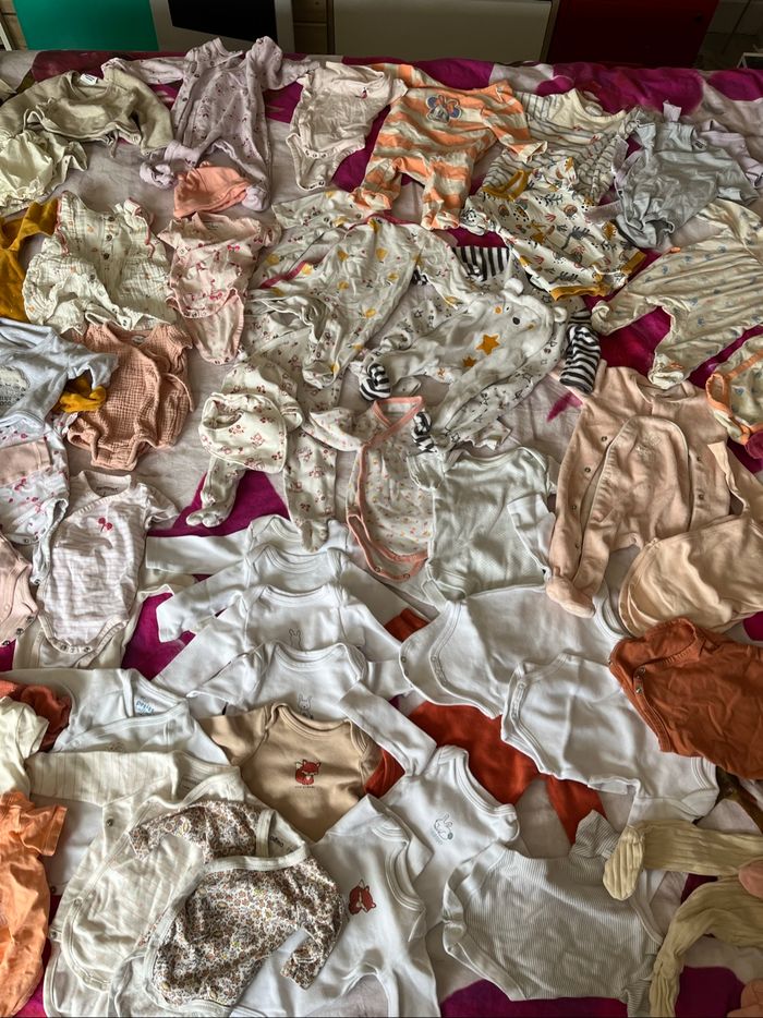 Lots vêtements bébé fille 1 mois - photo numéro 2