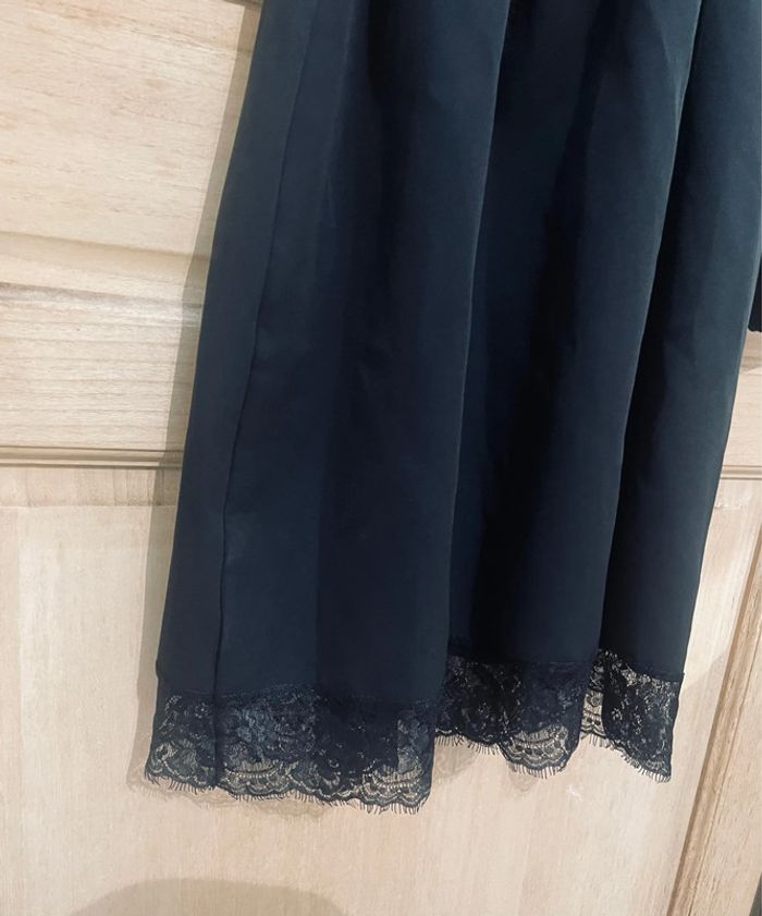Robe chemise noire élégante avec dentelle – Taille M - photo numéro 2