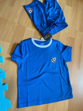 Ensemble France Crivit Taille 110/116