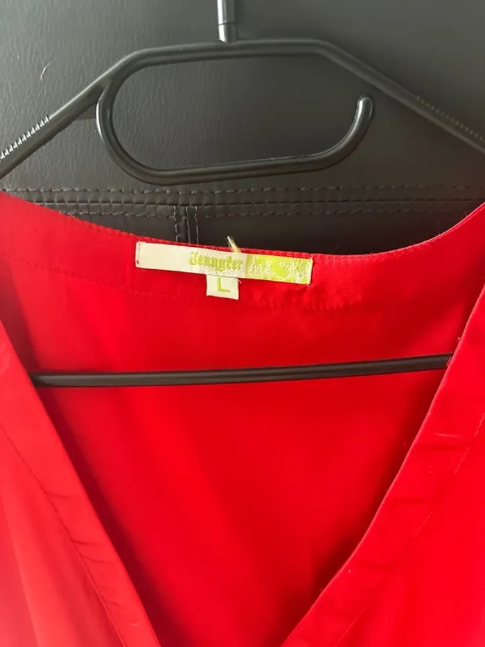 Haut rouge - photo numéro 2