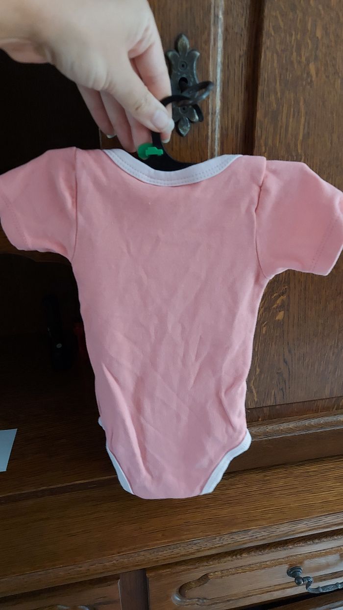 Body - photo numéro 2