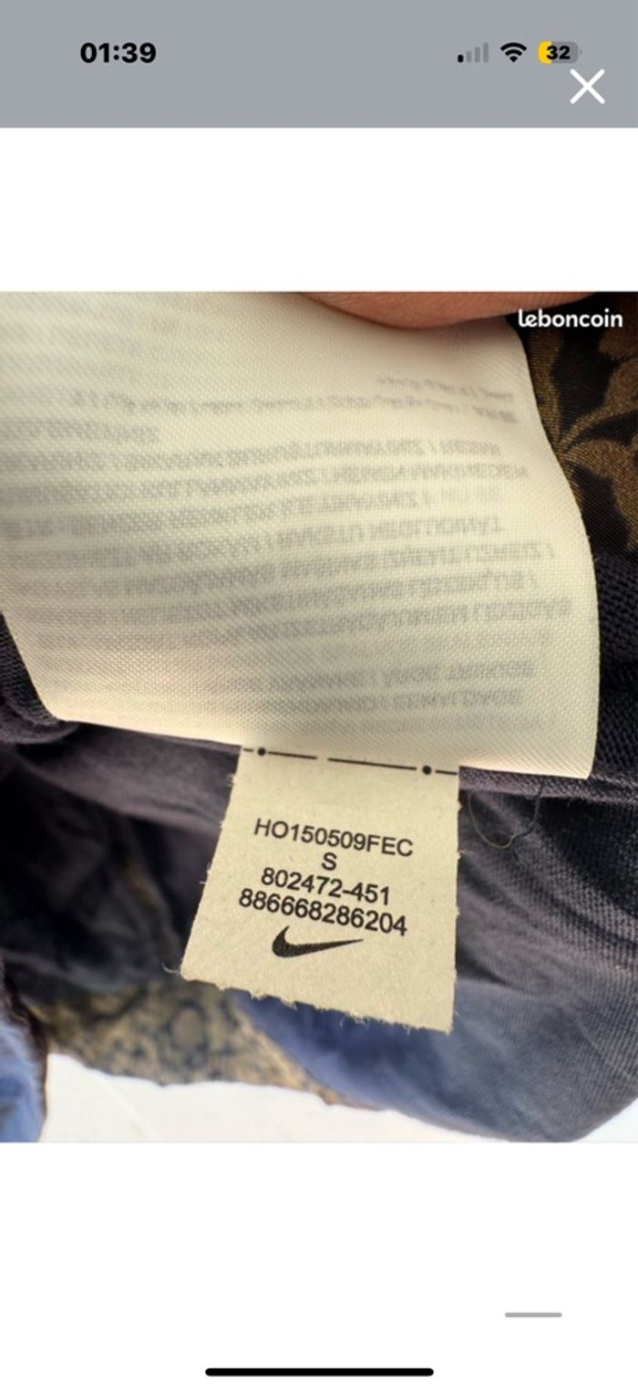 t-shirt Nike de la collection sportswear casual Y2K. - photo numéro 3