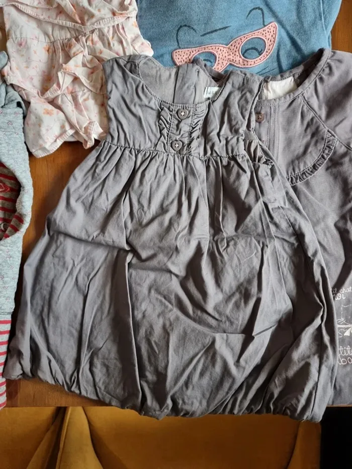 Lot vêtements bébé fille 12 mois - photo numéro 4