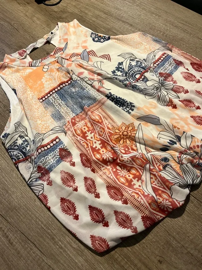 Blouse sans manches - photo numéro 4