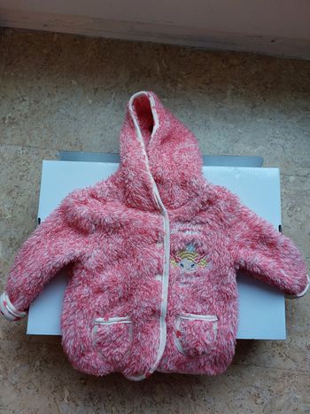 Petit gilet avec capuche