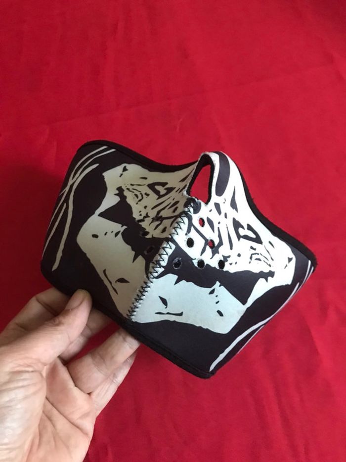Masque de moto cache-nez à scratch. - photo numéro 12