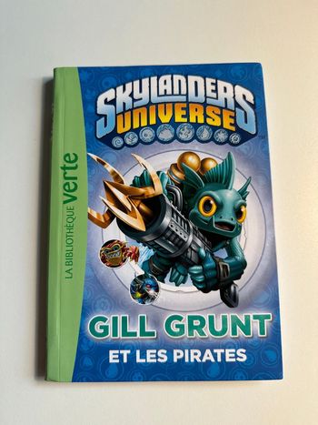 Livre bibliothèque verte Skylanders universe gill Grant et les pirates très bon état