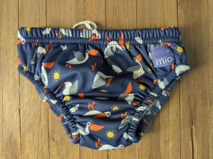 Couche lavable jusqu'à 3 ans et Bonnet de bain - photo numéro 2