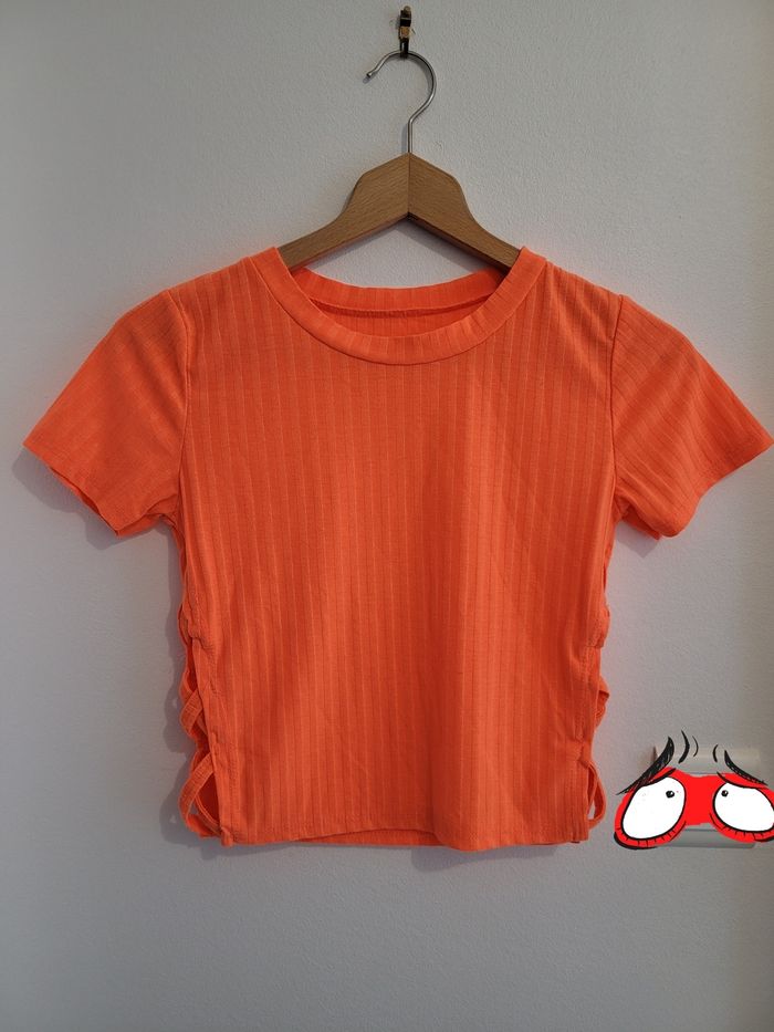 🧡 Top court sympa orange fluo Taille XS 34