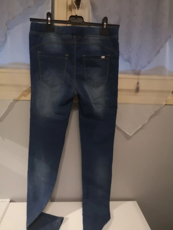 Pantalon Stradivarius 34 - photo numéro 2