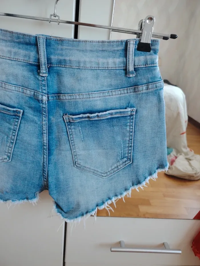 Short en jean taille S - photo numéro 7