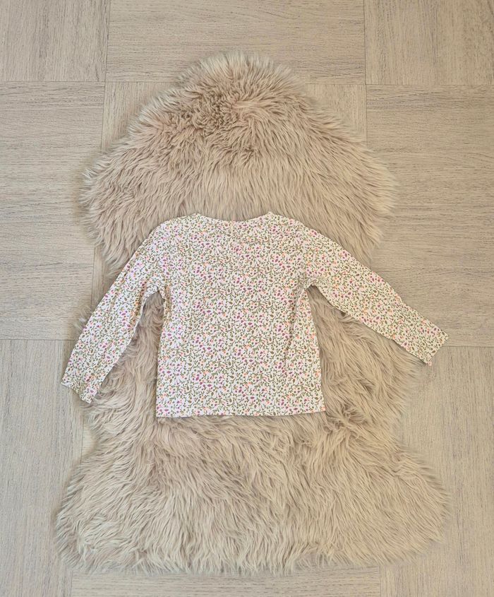 Tee-shirt fleuries * Gémo * - photo numéro 5