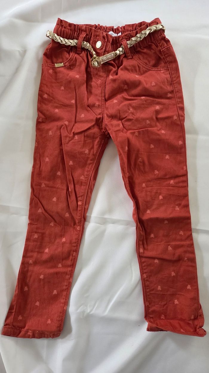 Lot de pantalons et 1 jupe  fille 4 ans - photo numéro 4