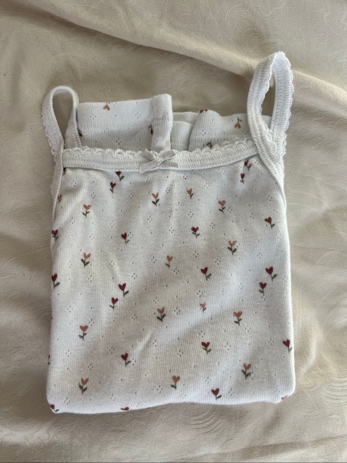 Débardeur Kiabi blanc fleurs 3A TBE - photo numéro 5