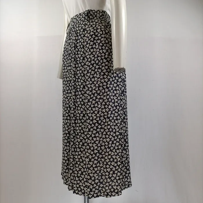 Ensemble vintage fleuri Paris 100 % viscose, jupe midi et veste boutonnée Betty Barclay 42 A1134 - photo numéro 8