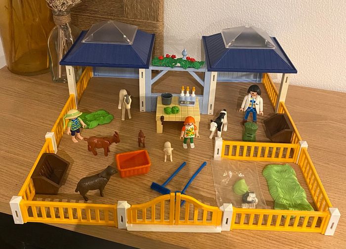 Parc animalier / soins vétérinaire Playmobil