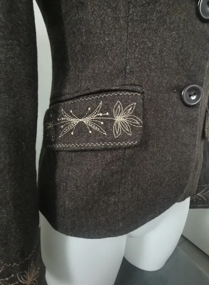 Veste Caroll taille 36 - photo numéro 3
