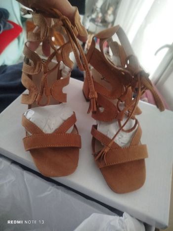 #kytie38chaussurefemme. Sandale a talons ouverte taille 38